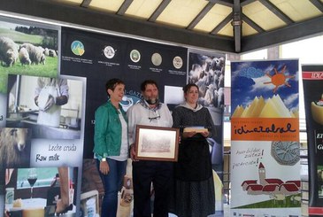 El caserío Goienetxe de Mutriku gana el concurso de ‘Gazta eguna’ de Idiazabal