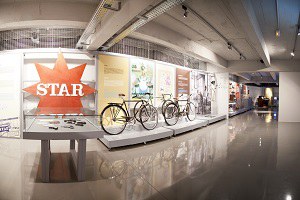 Exposición de bicicleta eibarresa en el Museo de la Industria Armera de Eibar