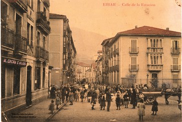 Vuelven las visitas guiadas por Eibar para poner en valor la historia y el atractivo turístico de la ciudad